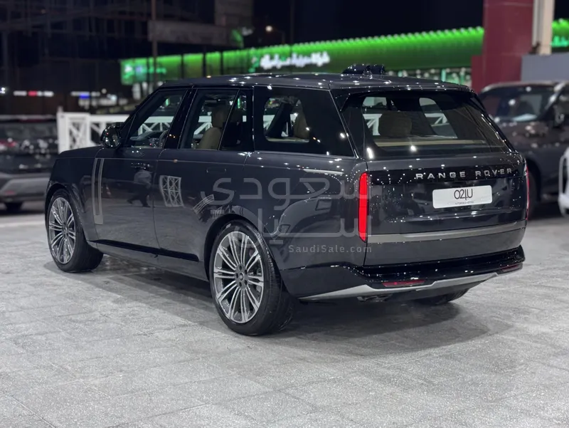 2025 لاند روفر رينج روفر اتش اس اي