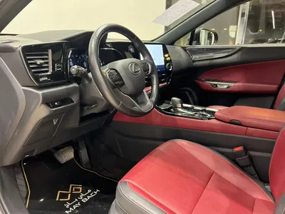 2023 لكزس إن إكس 350