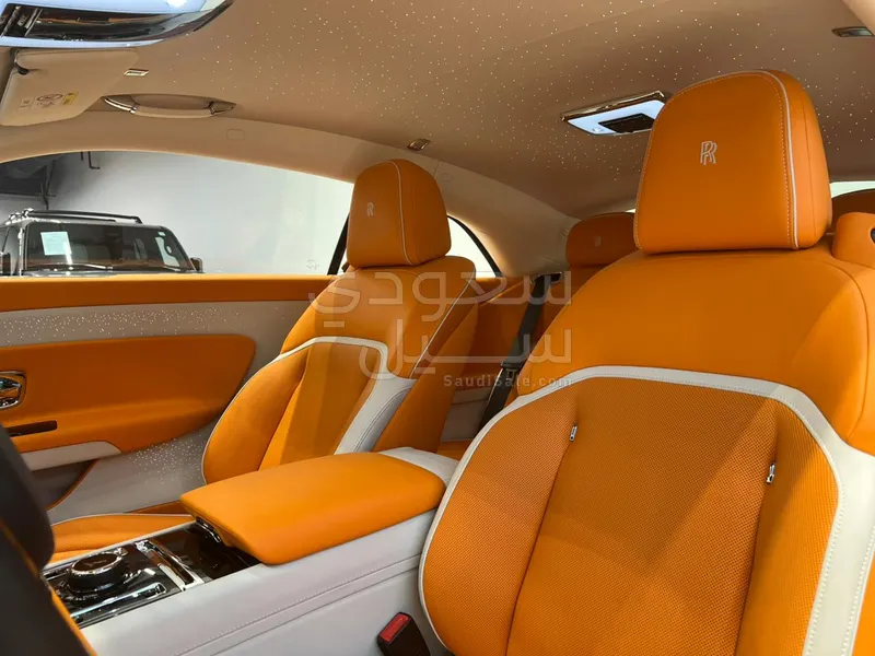 2024 رولز رويس سبيكتر
