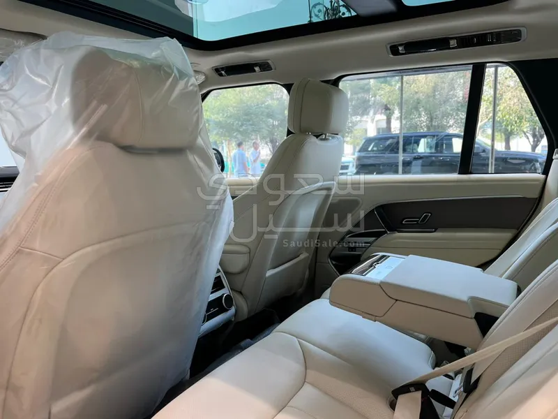 2025 لاند روفر رينج روفر اتش اس اي