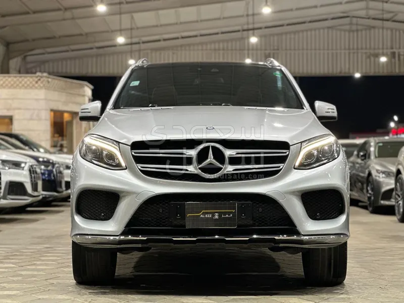 2016 مرسيدس - بنز جي إل إي 400