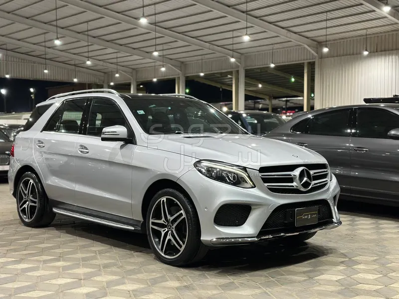 2016 مرسيدس - بنز جي إل إي 400