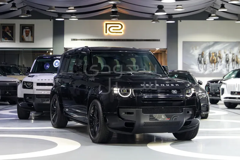 2026 لاند روفر ديفيندر اتش اس اي