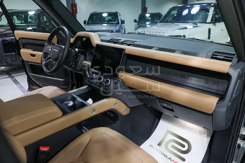 2026 لاند روفر ديفيندر اتش اس اي