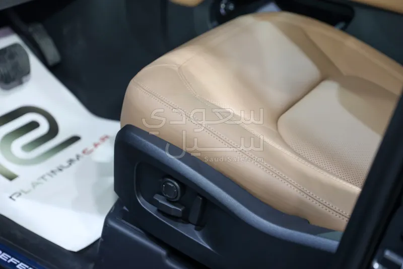 2026 لاند روفر ديفيندر اتش اس اي