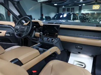 2026 لاند روفر ديفيندر اتش اس اي