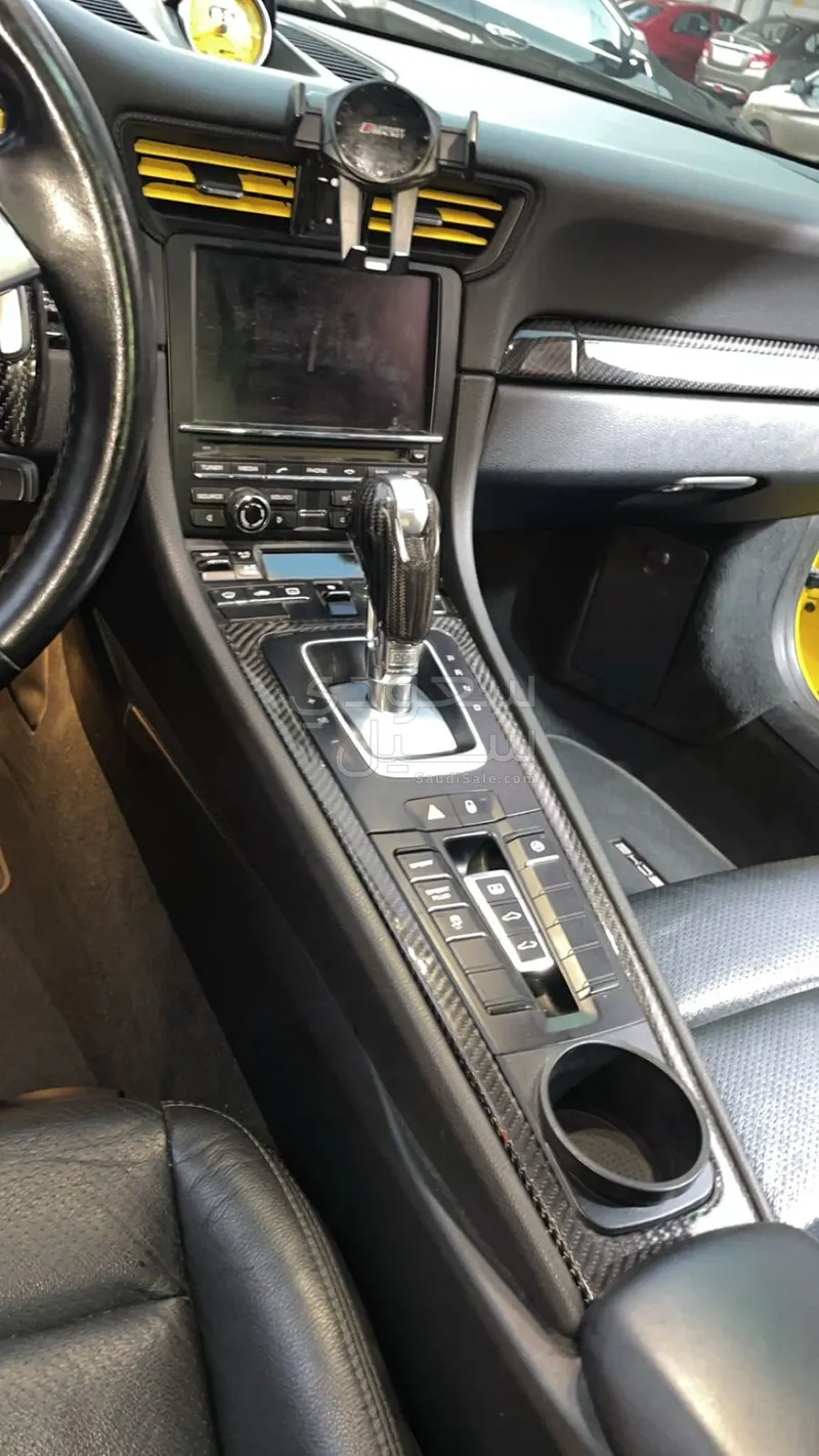 2015 بورش 911 كاريرا