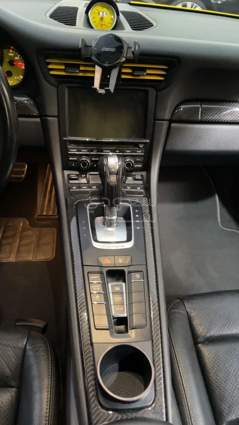 2015 بورش 911 كاريرا