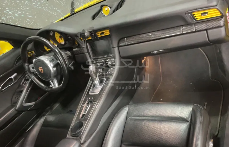 2015 بورش 911 كاريرا