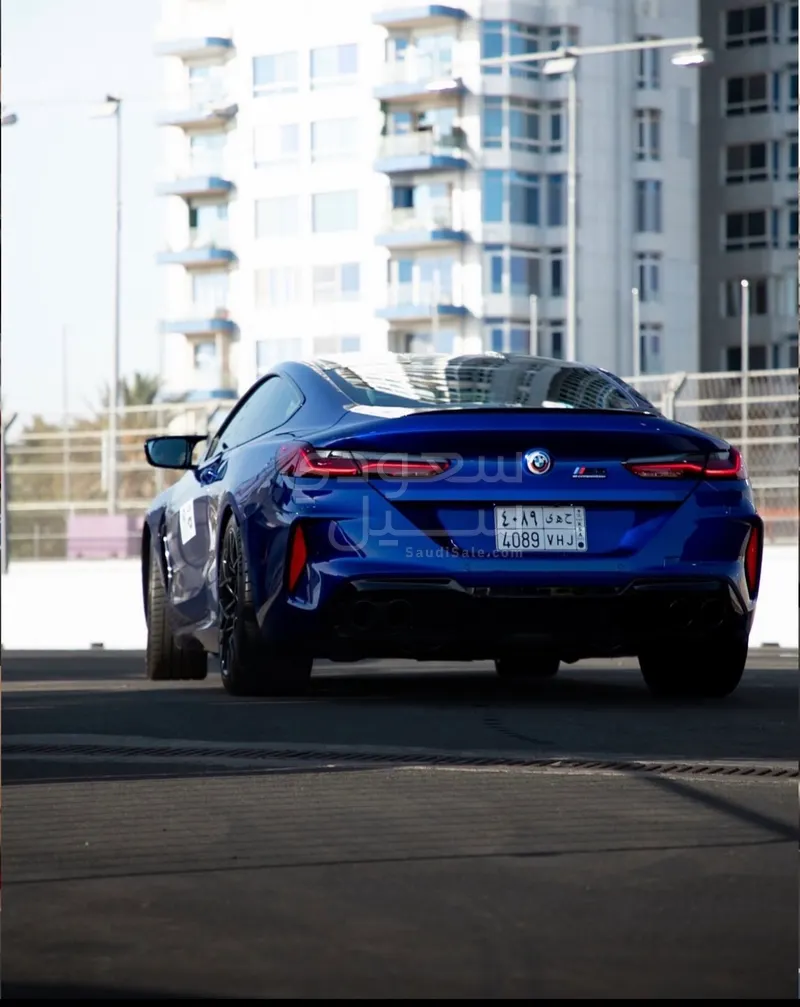 2021 بي ام دبليو الفئة ام إم 8 كومبيتيشن