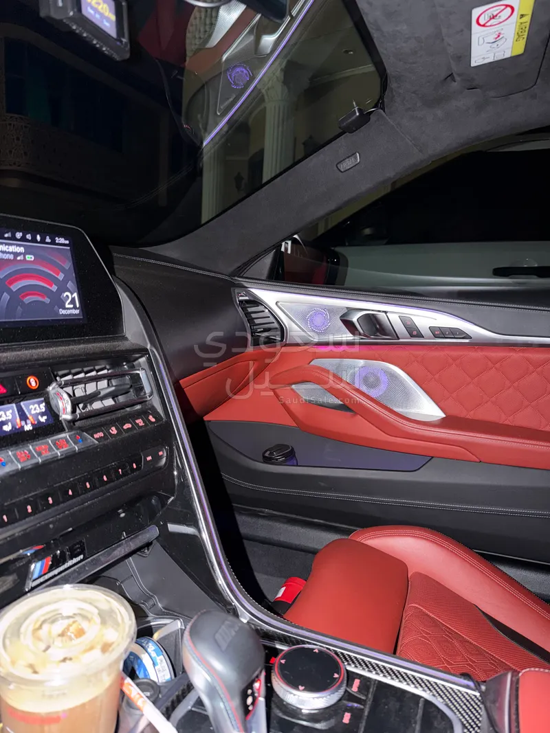 2021 بي ام دبليو الفئة ام إم 8 كومبيتيشن