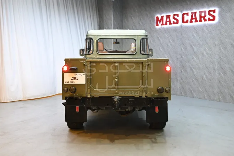 2000 لاند روفر ديفيندر 110