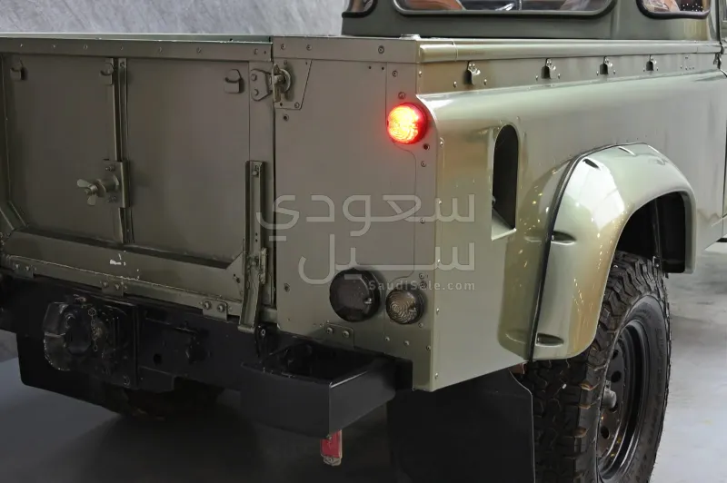 2000 لاند روفر ديفيندر 110