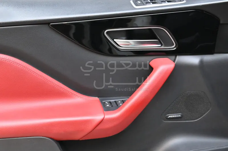 2018 جاكوار اف-بيس ار سبورت