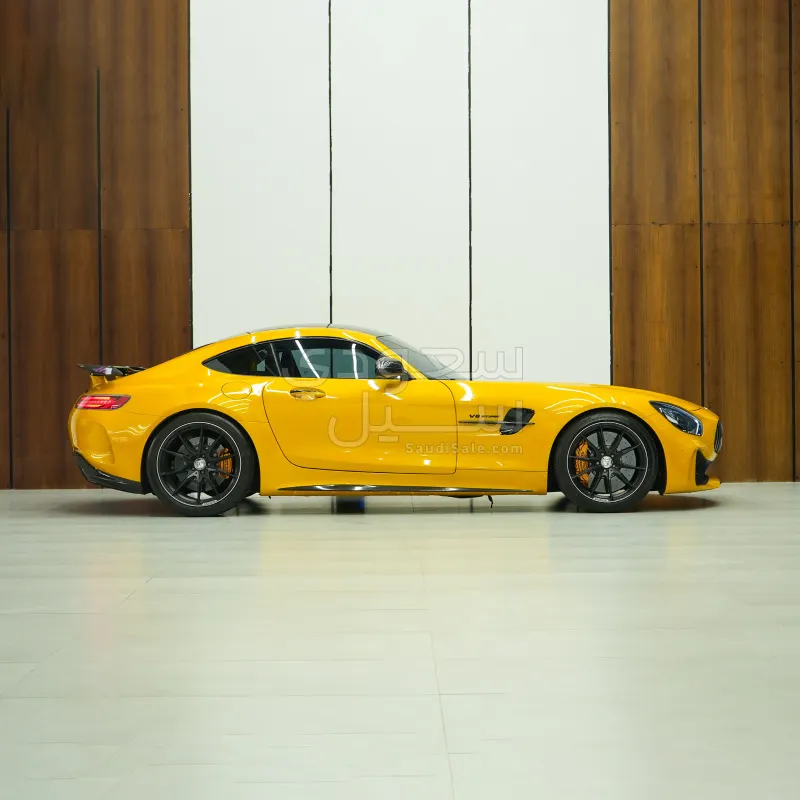 2018 مرسيدس - بنز جي تي أر أي إم جي