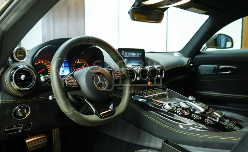 2018 مرسيدس - بنز جي تي أر أي إم جي