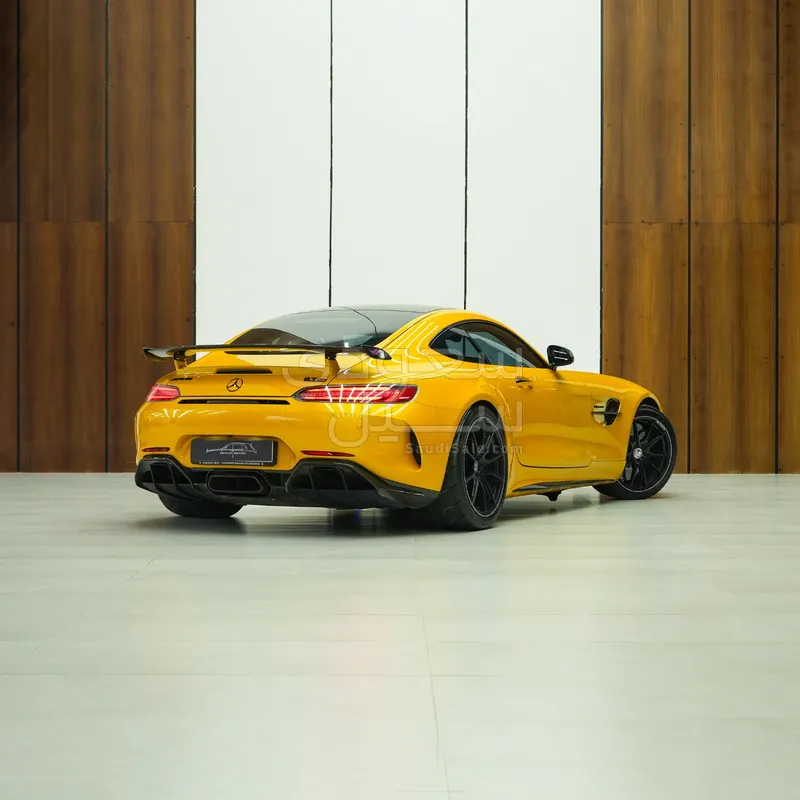 2018 مرسيدس - بنز جي تي أر أي إم جي