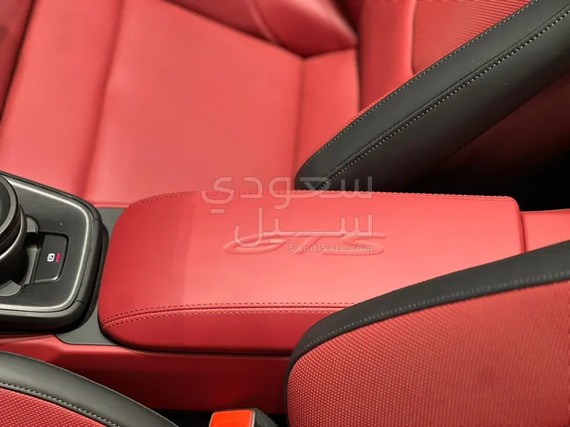 2025 بورش 911 كاريرا 4 جي تي اس