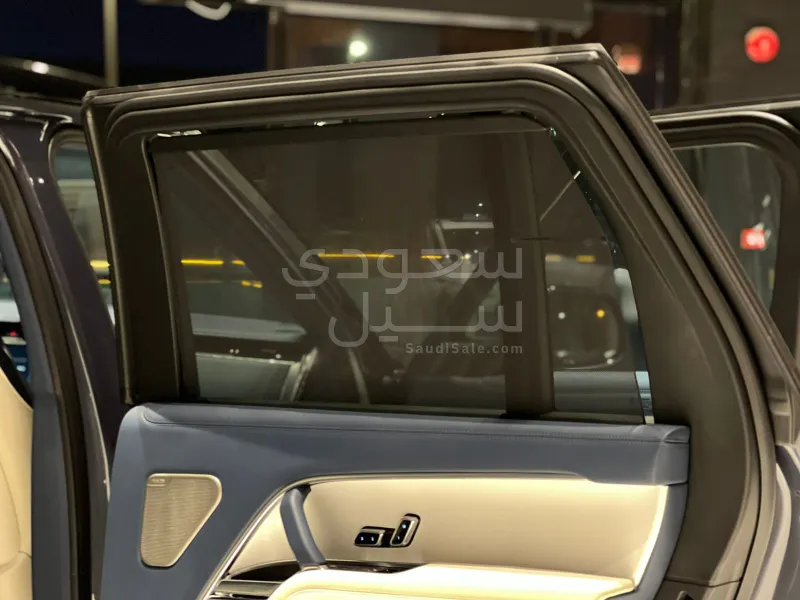 2025 لاند روفر رينج روفر اس في اوتوبيوغرافي