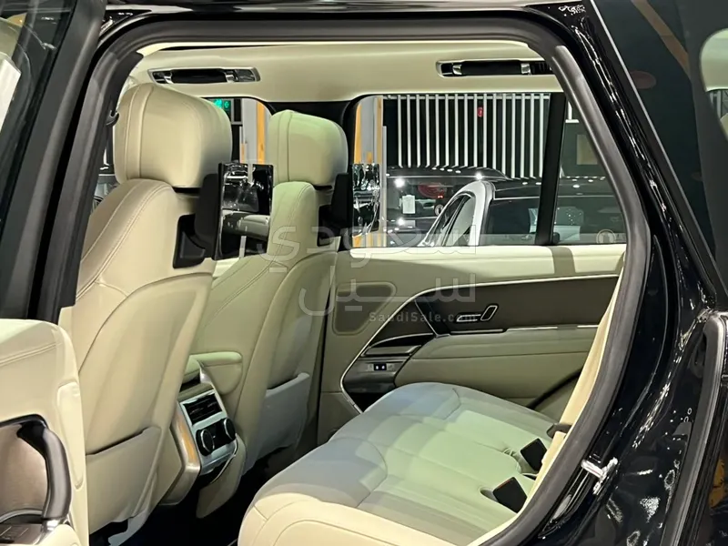 2025 لاند روفر رينج روفر اتش اس اي