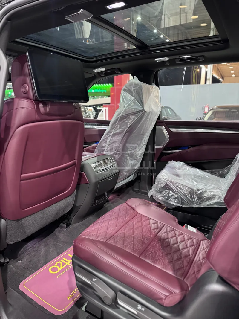 2025 كاديلاك اسكاليد سبورت