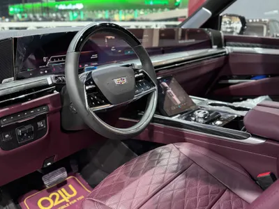 2025 كاديلاك اسكاليد سبورت