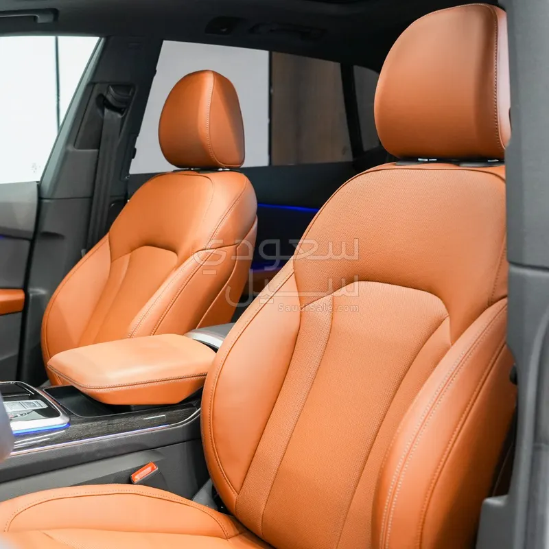 2025 اودي كيو 8 اس لاين