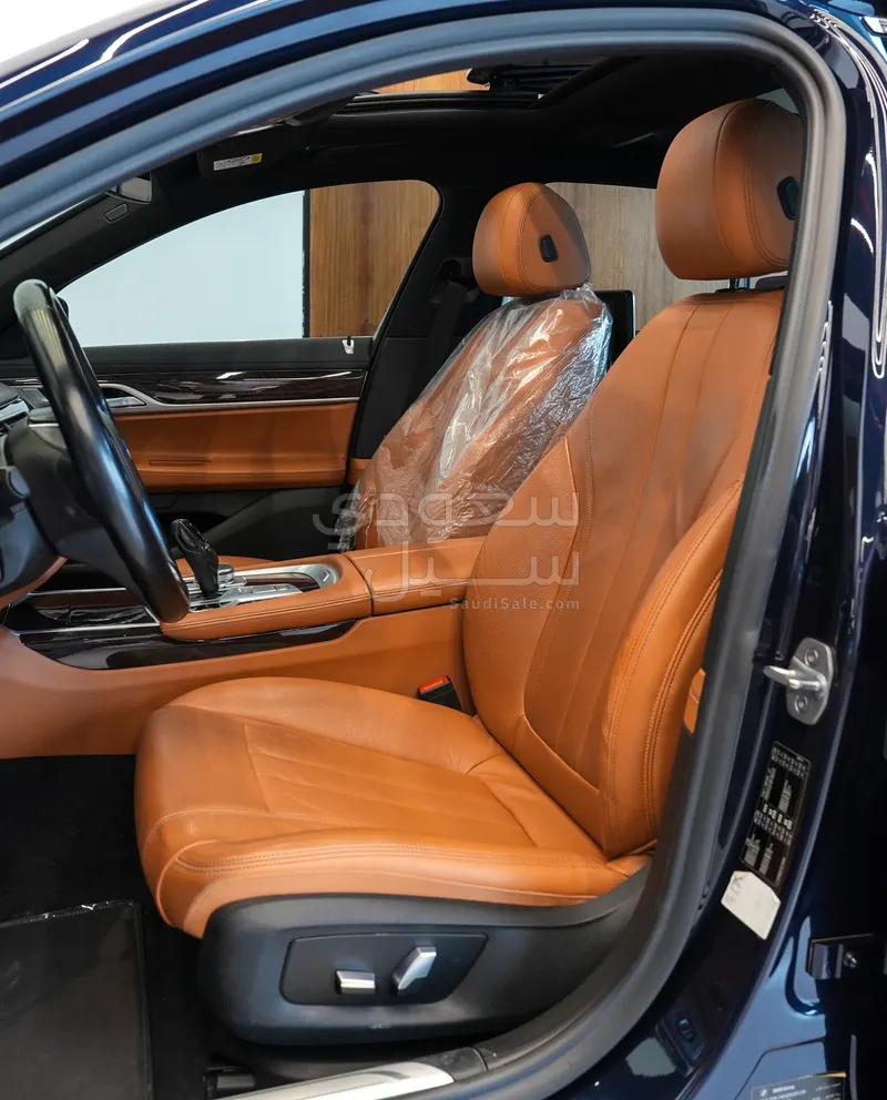 2019 بي ام دبليو الفئة السابعة 730 إل أي