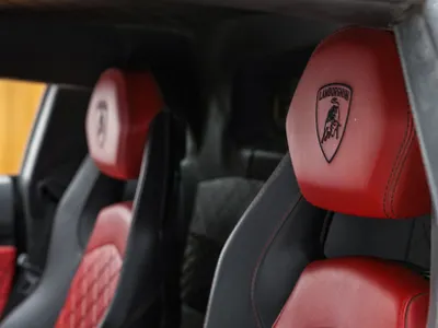 2018 لمبرجيني افنتادور اس