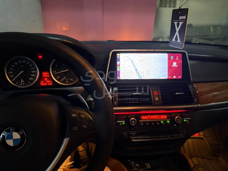 2012 بي ام دبليو الفئة اكس 6 إم 50 أي