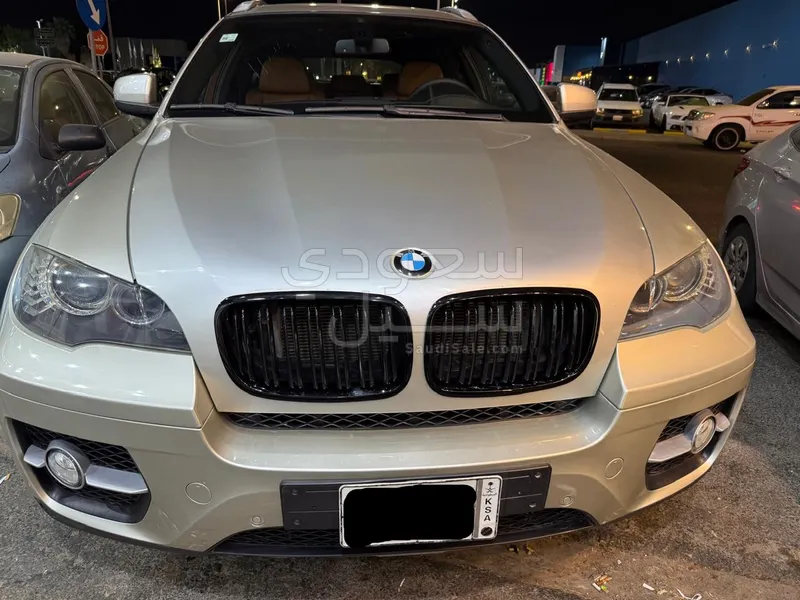 2012 بي ام دبليو الفئة اكس 6 إم 50 أي