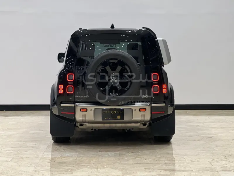 2023 لاند روفر ديفيندر اكس 110