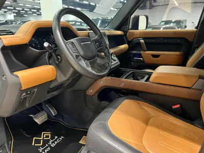 2023 لاند روفر ديفيندر اكس 110