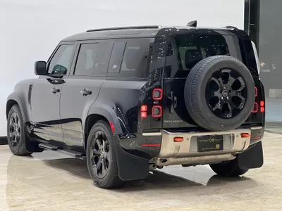 2023 لاند روفر ديفيندر اكس 110