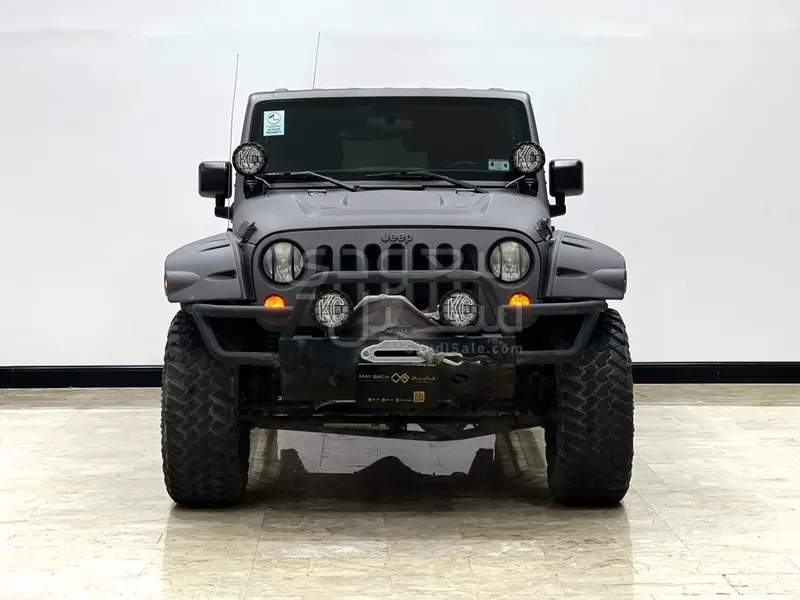 2012 جييب رانجلر صحارى