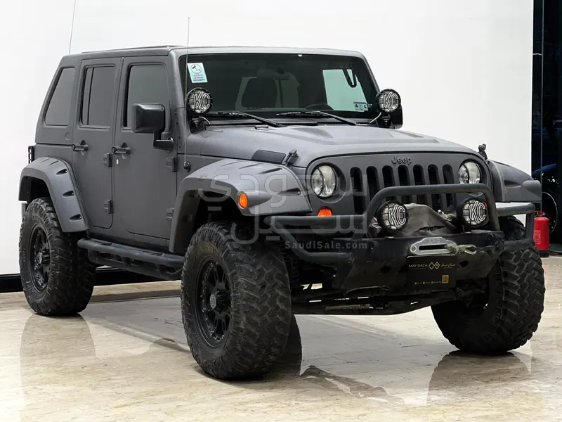 2012 جييب رانجلر صحارى