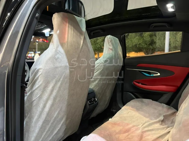 2025 شانجان يوني تي