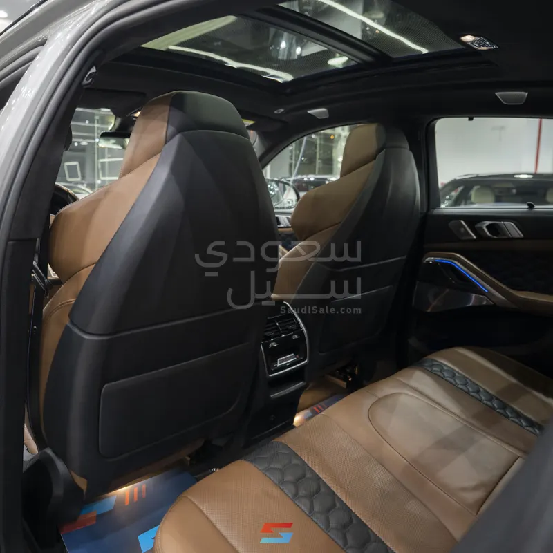 2022 بي ام دبليو الفئة اكس 6 إم كومبيتيشن