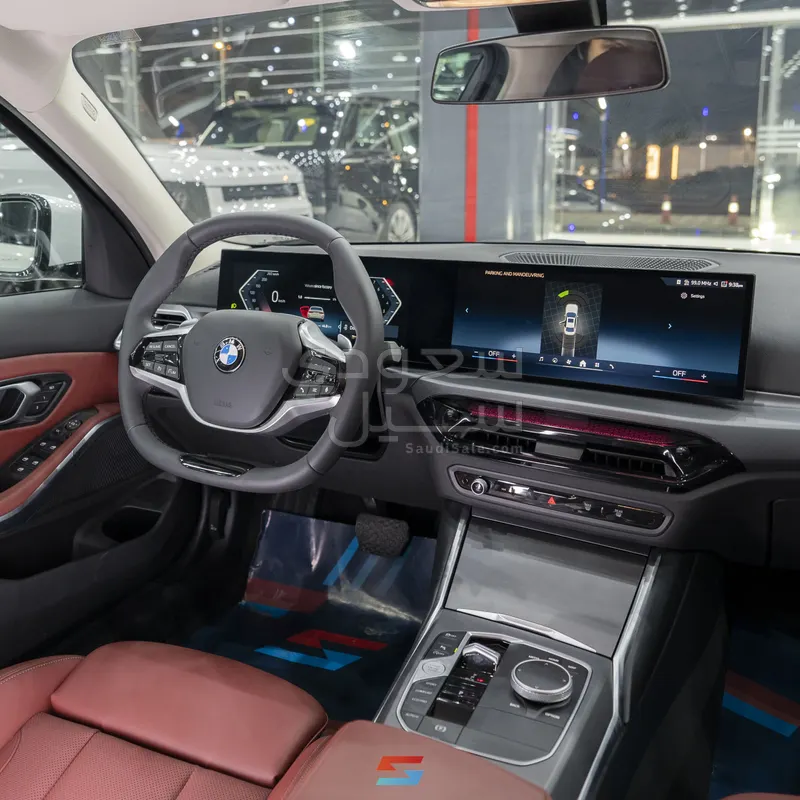 2025 بي ام دبليو الفئة الثالثة 318 أي