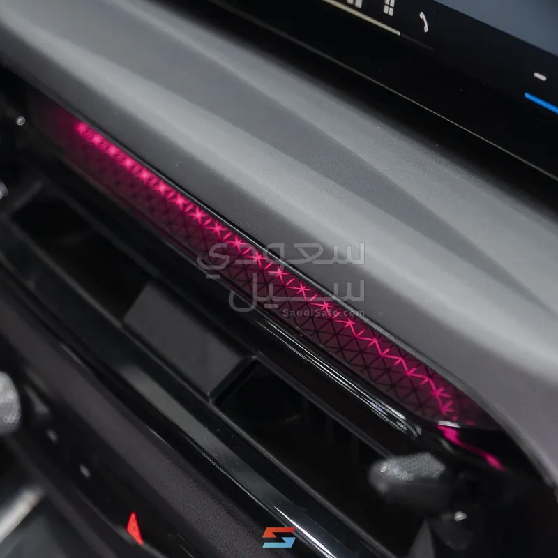 2025 بي ام دبليو الفئة الثالثة 318 أي