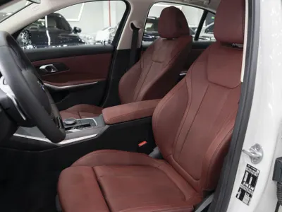 2025 بي ام دبليو الفئة الثالثة 318 أي