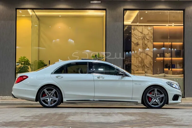 2015 مرسيدس - بنز إس 63 كوبيه
