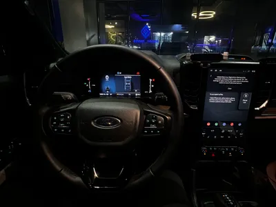 2025 فورد ايفرست اكس ال تي