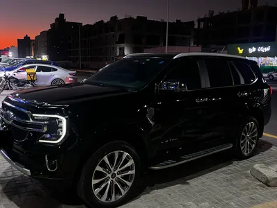 2025 فورد ايفرست اكس ال تي