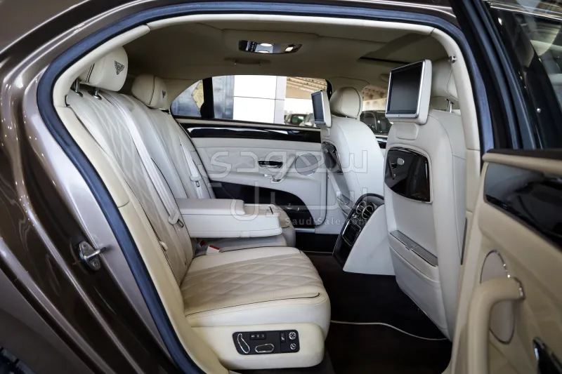 2014 بنتلي كونتيننتل فلاينج سبير