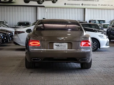 2014 بنتلي كونتيننتل فلاينج سبير