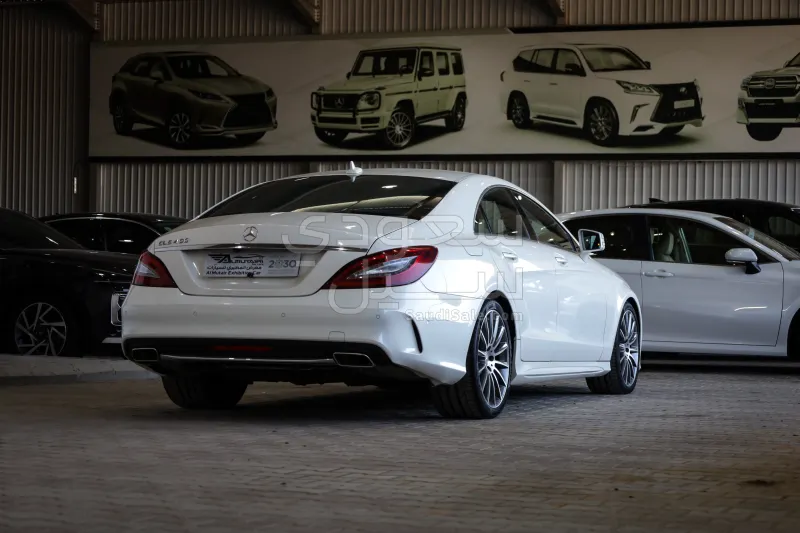 2015 مرسيدس - بنز سي إل إس 400