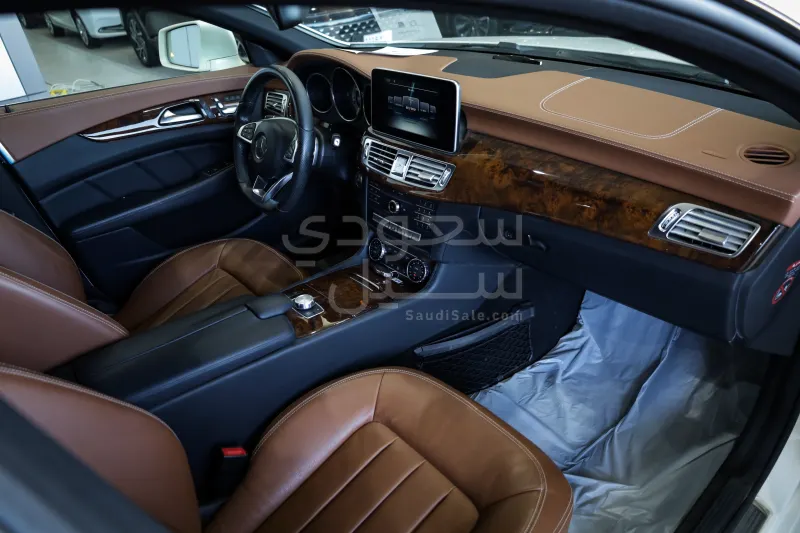 2015 مرسيدس - بنز سي إل إس 400