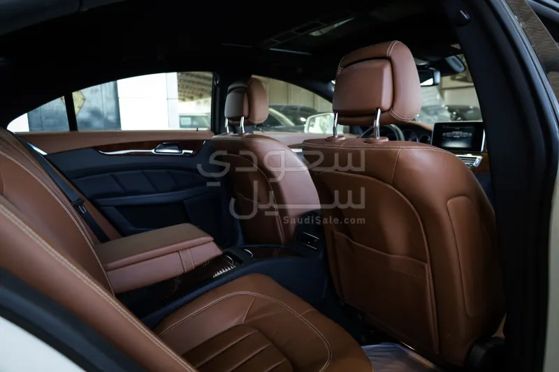 2015 مرسيدس - بنز سي إل إس 400