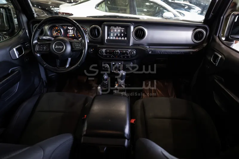 2021 جييب رانجلر سبورت